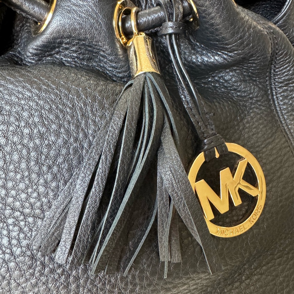 Michael Kors Fulton Drawstring Pebbled Handbag - Picture 2 of 14
